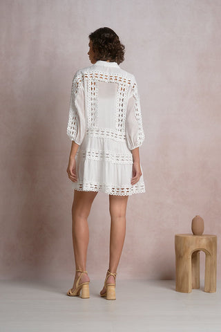 Collared mini dress
3/4‑sleeve dress
Breezy silhouette
Lightweight feel
Casual chic
Day‑to‑evening dress
Eyelet cutout trim
Delicate trim details
Separate slip lining
Collared neckline
Relaxed fit
Effortless style
Breathable fabric
Lightweight weave
Airy texture
Comfortable wear
Daytime outing outfit
Vacation dress
Resort wear
Everyday casual elegance
Pair with sandals or wedges
Elevated summer style
Elan Solace dress
Eye