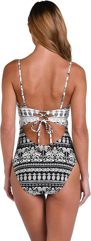 Strapless women's swimsuit
Women's one piece bathing suit
Retro style swimsuit
Classic bandeau swimwear
Full coverage swimsuit