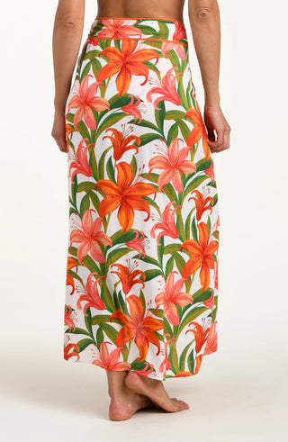 La Blanca Jungle Blossoms Hem Sarong Wrap Skirt
tropical floral sarong wrap skirt for women
crochet edge beach cover up skirt
women’s tie side floral sarong skirt
resort wear wrap skirt with side slit
lightweight floral beach sarong cover up
maxi tropical swim cover up skirt