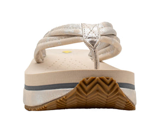 Beige sandal with a textured sole 