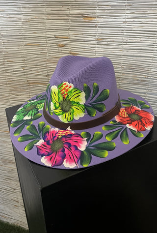 Giocam hand-painted hats
Hand-painted hats by Giocam
Giocam artisan hats
Giocam summer hats
Handcrafted Giocam hats
