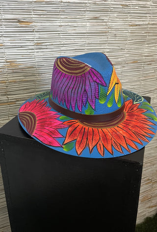 Boho hand-painted hat
Custom painted beach hat
Handmade vacation hat
Giocam artisan hat
Colorful summer hat
Hand-painted resort wear hat
One-of-a-kind painted hat
Elegant hand-painted accessories
Mediterranean-inspired hat
Giocam painted sun protection hat