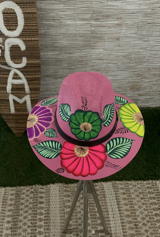 Giocam hand-painted hats
Hand-painted straw hats
Giocam hats
Artisan painted hats
Handcrafted hats by Giocam
Unique beach hats
Painted summer hats
Artistic sun hats
Hand-painted wide brim hats
Custom hand-painted hats

