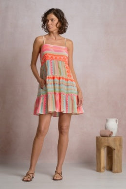 boho chic
resortwear
beachwear
vacation style
coastal grandmother
dopamine dressing
colorful fashion
western boho
southwestern style
eclectic fashion
festival fashion
casual summer dress
breezy silhouette
relaxed fit
statement print